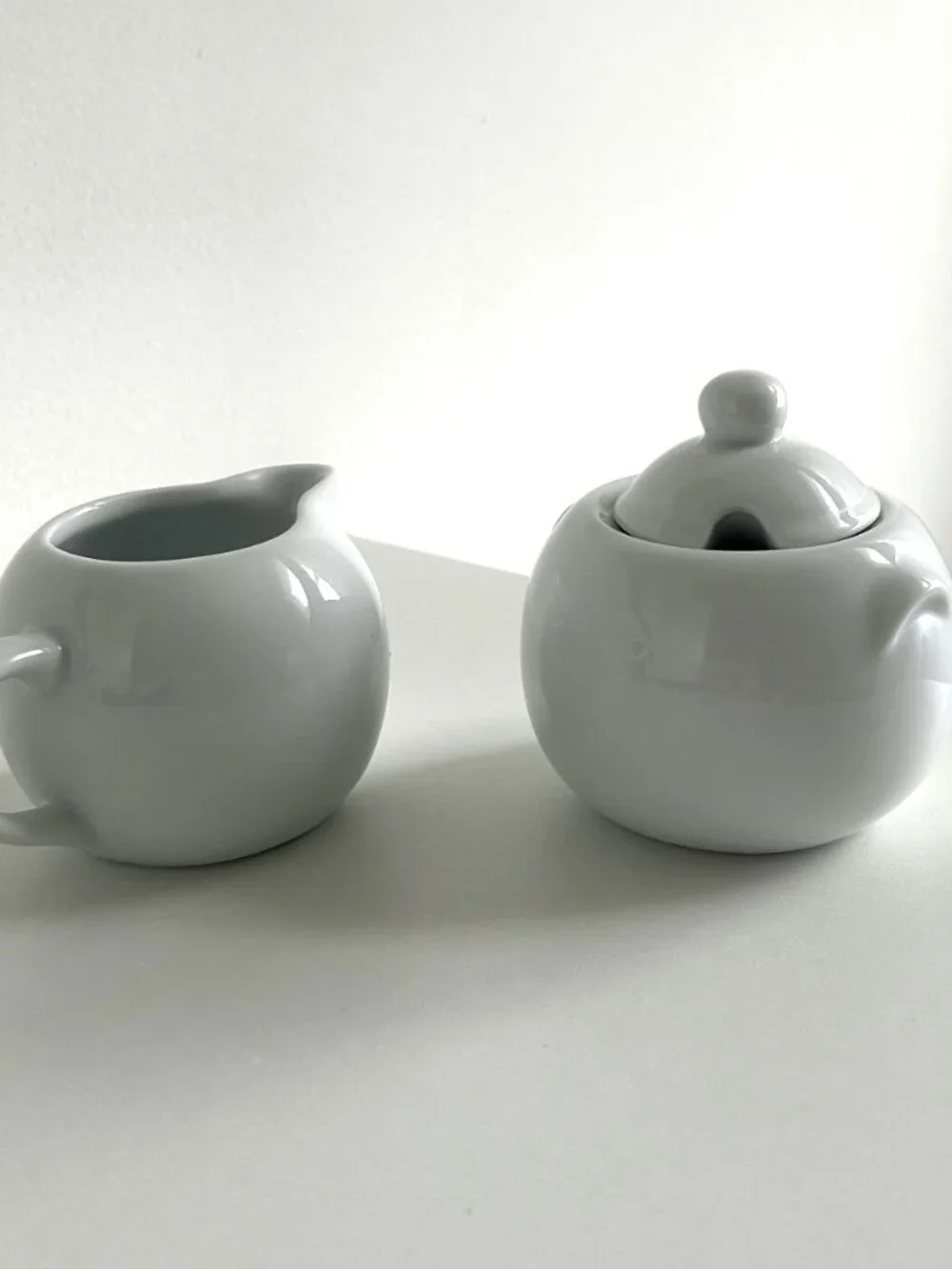 White Creamer Sugar set